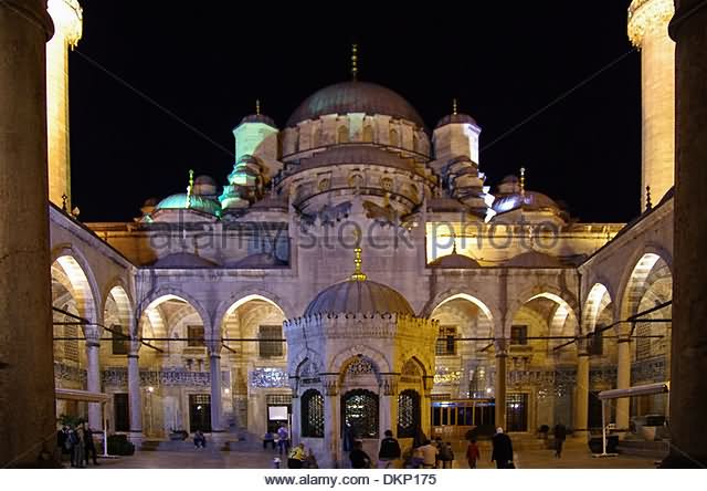 The Yeni Cami Courtyard Night View