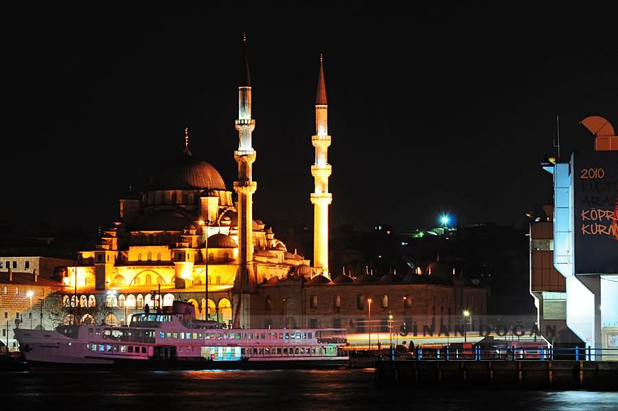 Yeni Cami In Eminonu District Of Istanbul Night Picture