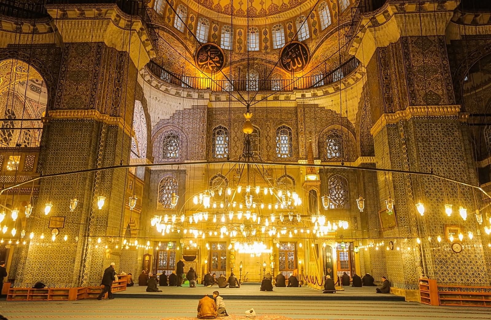 Yeni Cami Mosque In Eminonu, Istanbul