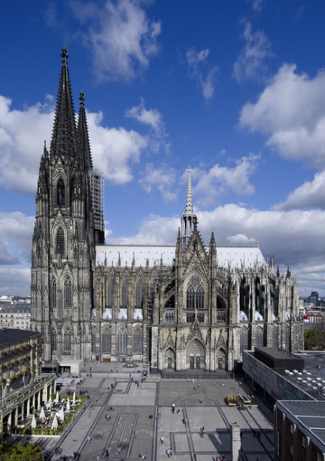 Amazing Front View Of The Cologne Cathedral