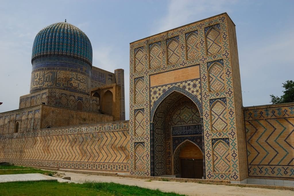 Bibi Khanym Mosque In Samarkand, Uzbekistan