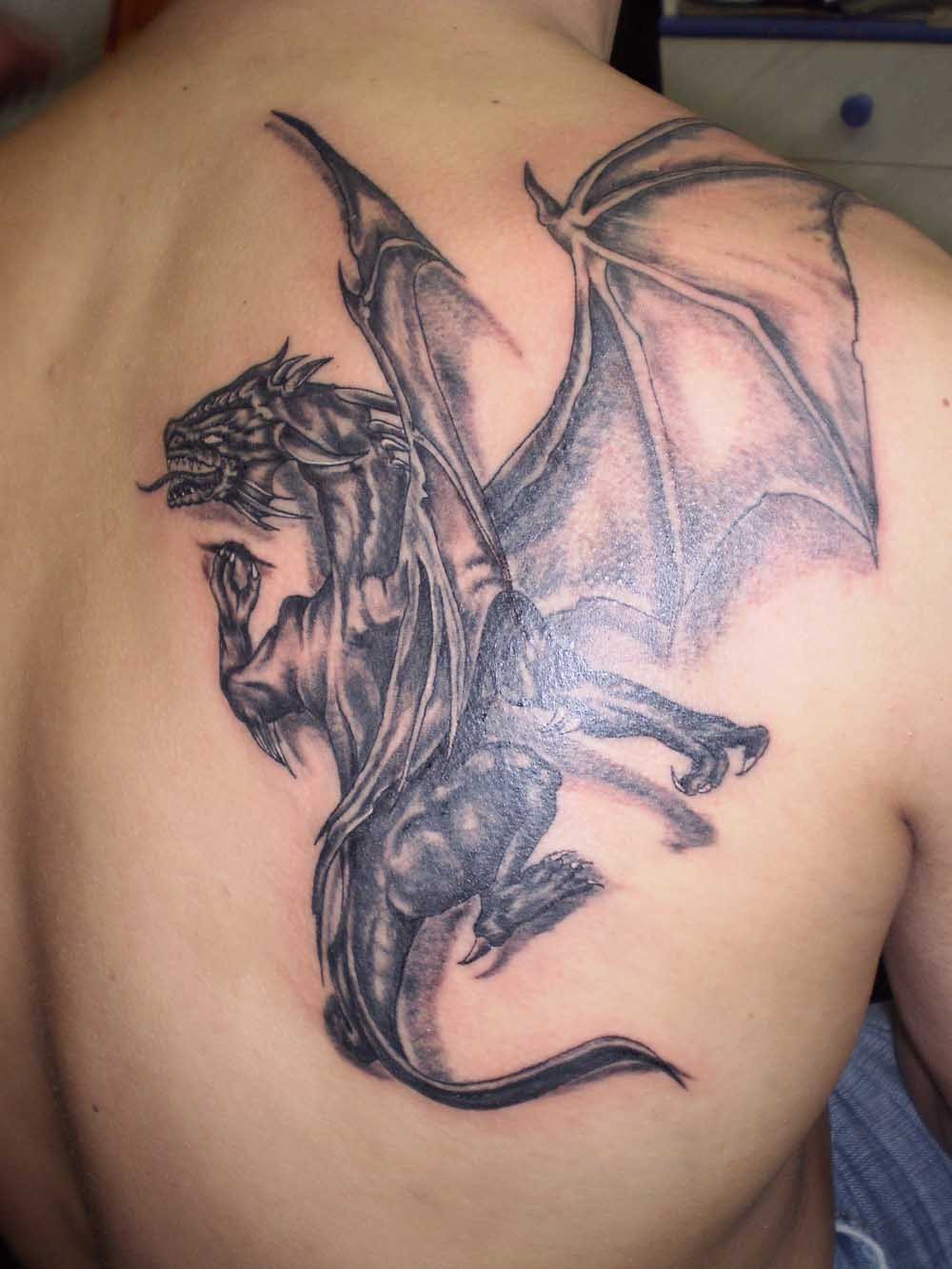 Black Ink 3D Gothic Dragon Tattoo On Man Right Back Shoulder
