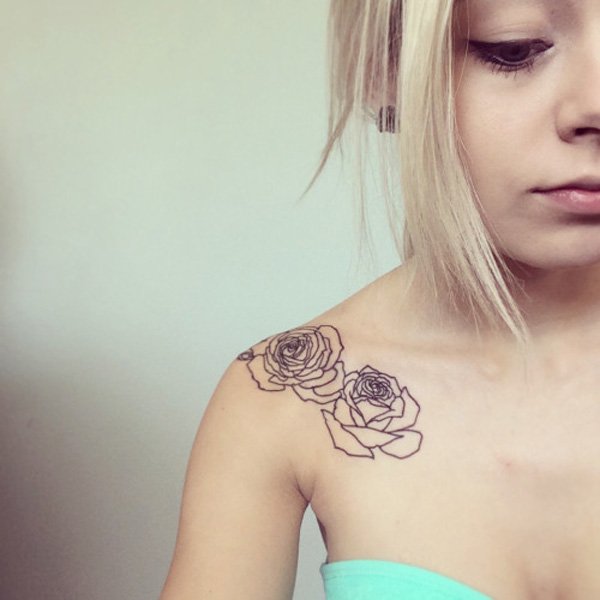 Black Outline Roses Tattoo On Girl Right Collar Bone