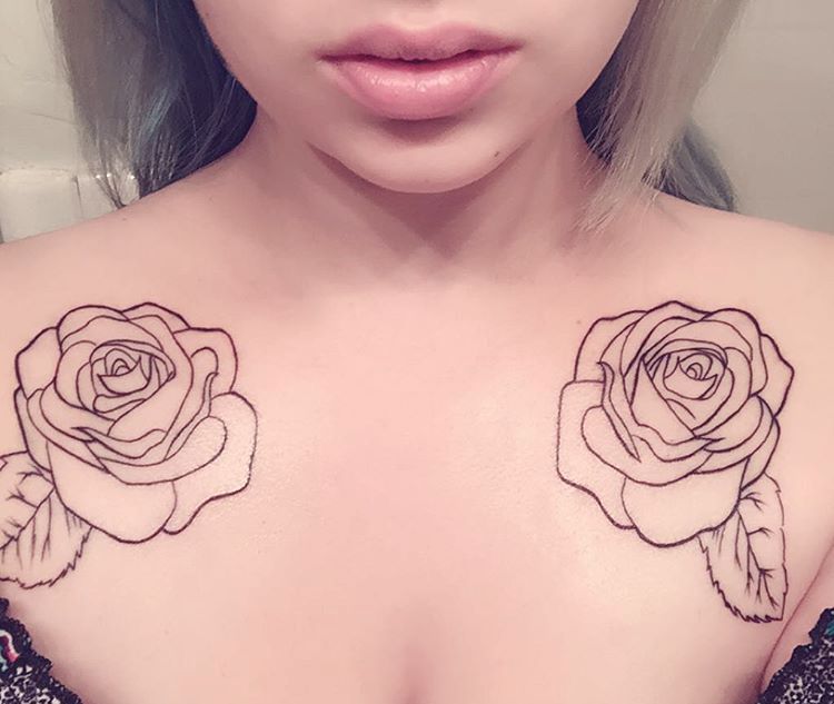 Black Outline Two Rose Flower Tattoo On Girl Collar Bone