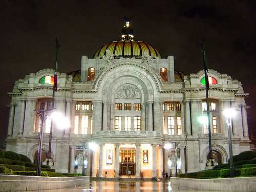 25 Wonderful Night Pictures Of Palacio de Bellas Artes In Mexico