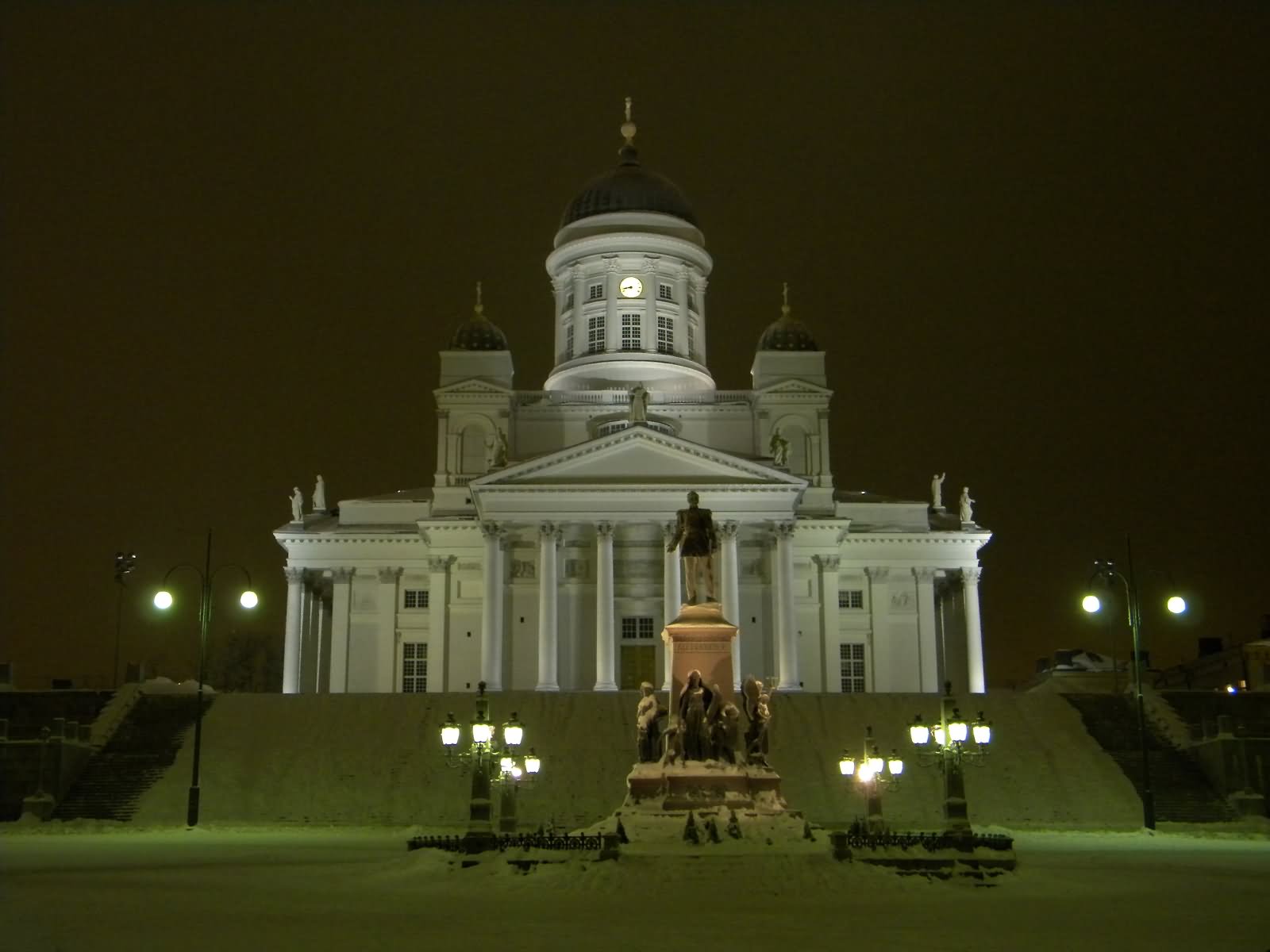 15 Adorable Night View Images Of The Helsinki Cathedral In Finland