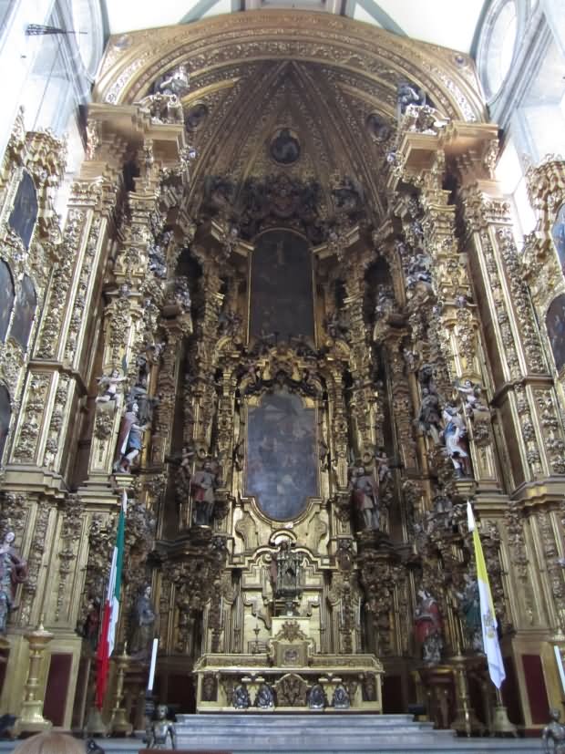 Interior Picture Of The Mexico City Metropolitan Cathedral