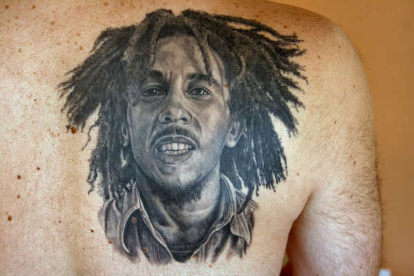 Realistic Bob Marley Tattoo On Right Back Shoulder