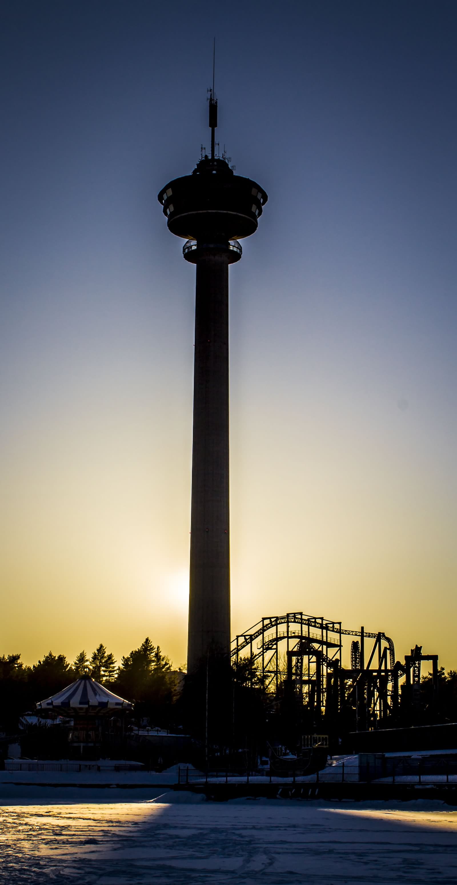 Silhouette View Of The Nasinneula Tower During Sunset Picture