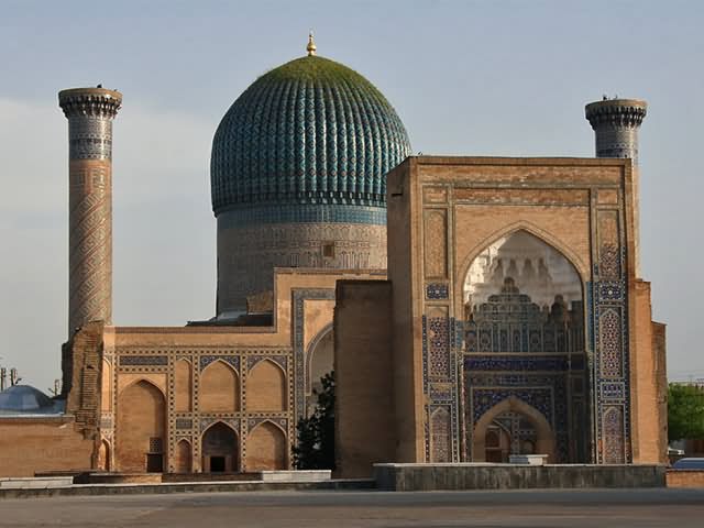 The Bibi-Khanym Mosque In Uzbekistan