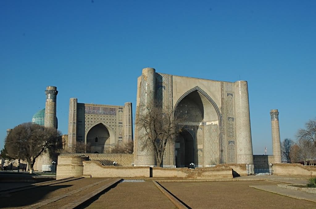 The Bibi Khanym Mosque Picture