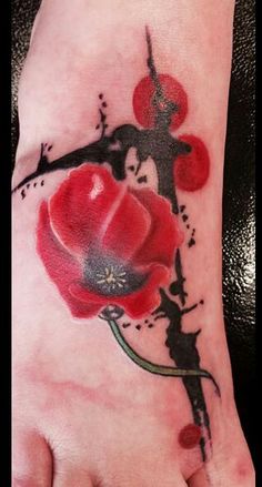 Abstract Poppy Flowers Tattoo On Right Foot