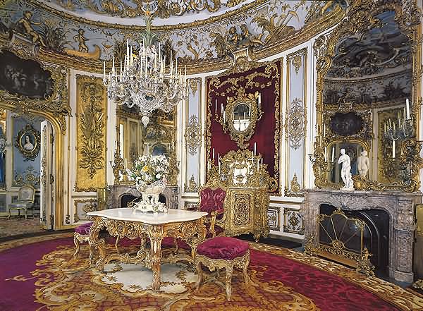 Beautiful Dining Room Inside The Linderhof Palace