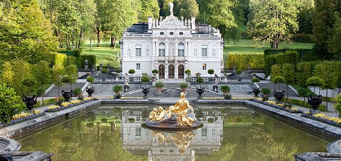 Beautiful Picture Of The Linderhof Palace In Bavaria, Germany