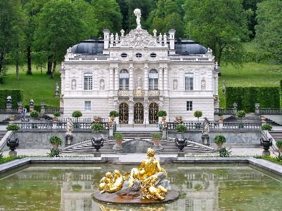 Beautiful Picture Of The Linderhof Palace In Bavaria, Germany