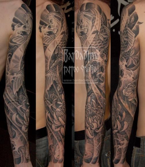 Black And Grey Koi Fishes With Flowers Tattoo On Man Full Sleeve