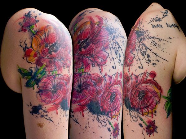 Classic Abstract Flowers Tattoo On Right Shoulder