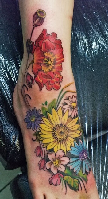 Cool Poppy Flowers Tattoo On Right Foot