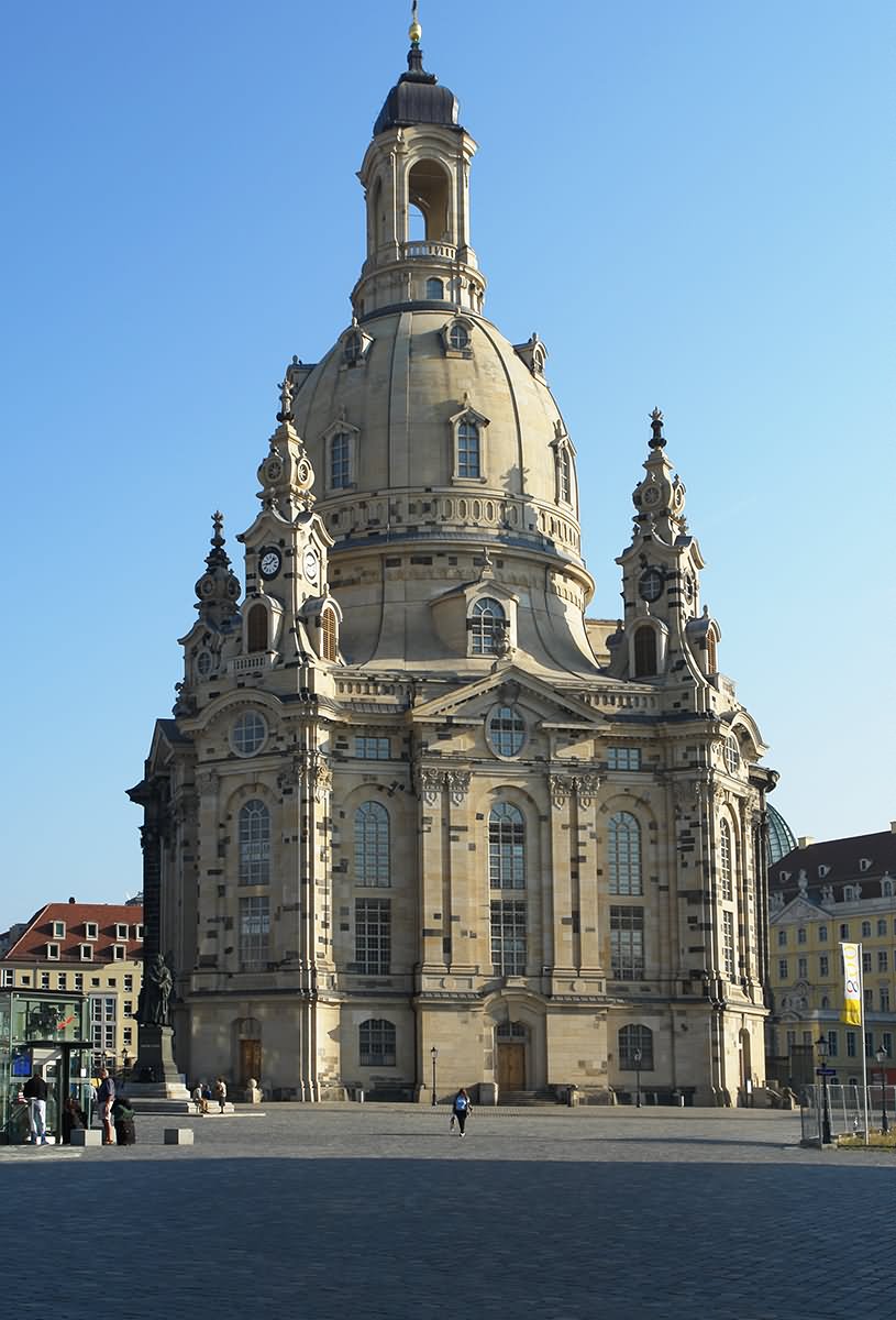 Front Facade View Image Of The Frauenkirche Dresden