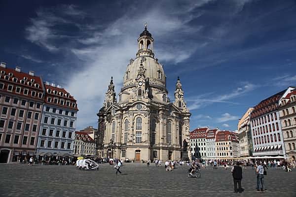 Incredible Front Picture Of The Frauenkirche Dresden In Germany