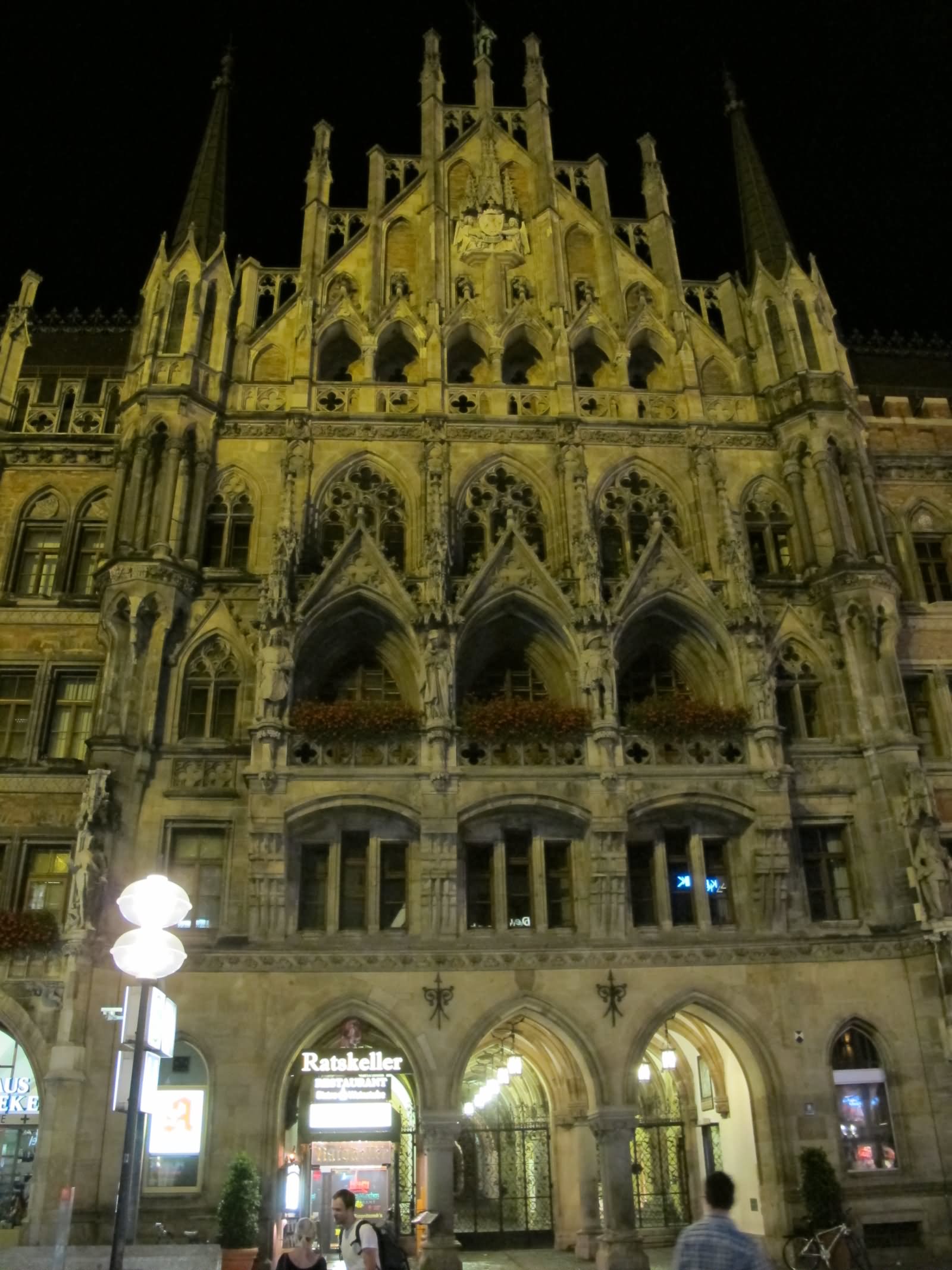 Main Entrance Of The Neues Rathaus At Night Picture