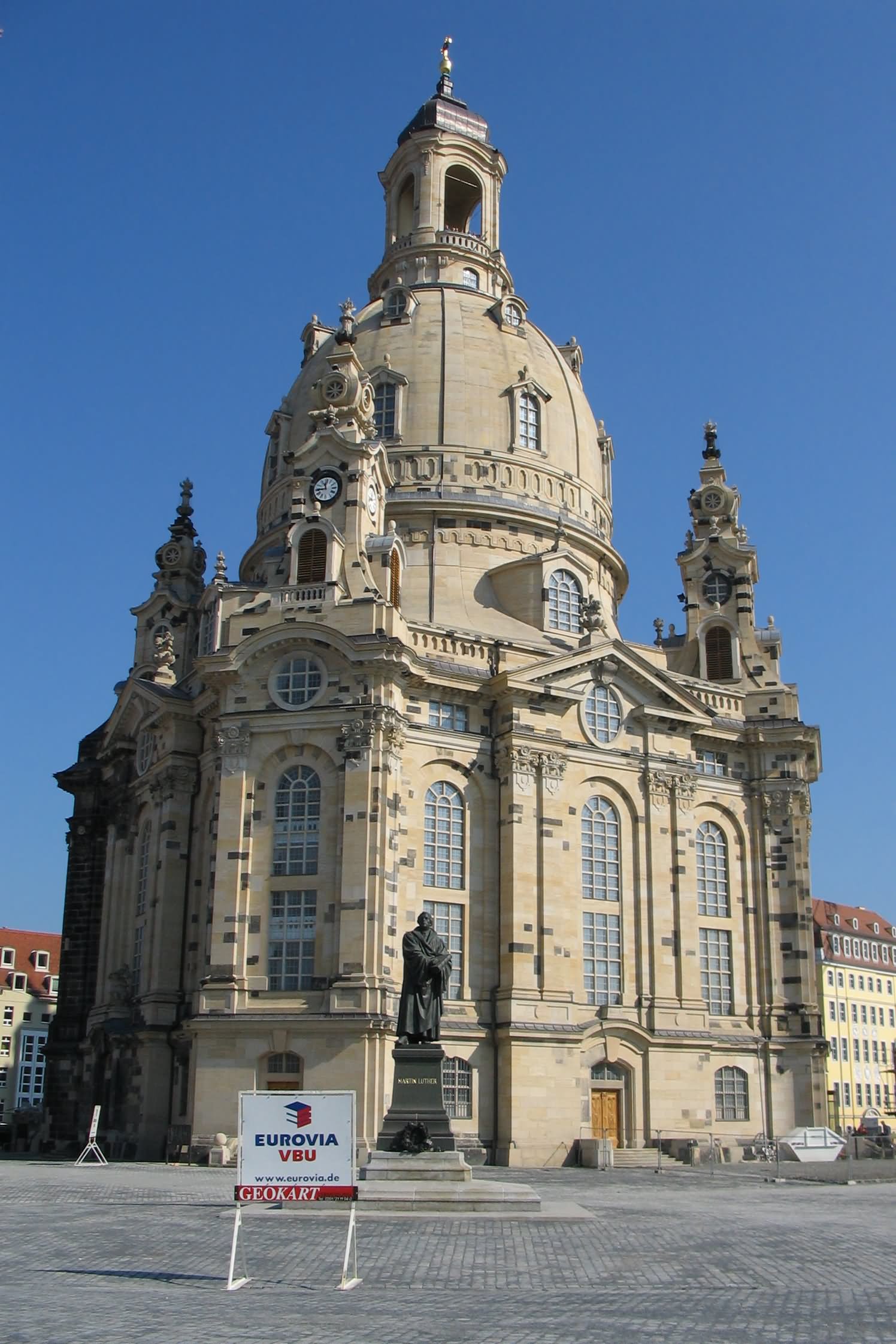 Martin Luther Statue In Front Of The Frauenkirche Dresden