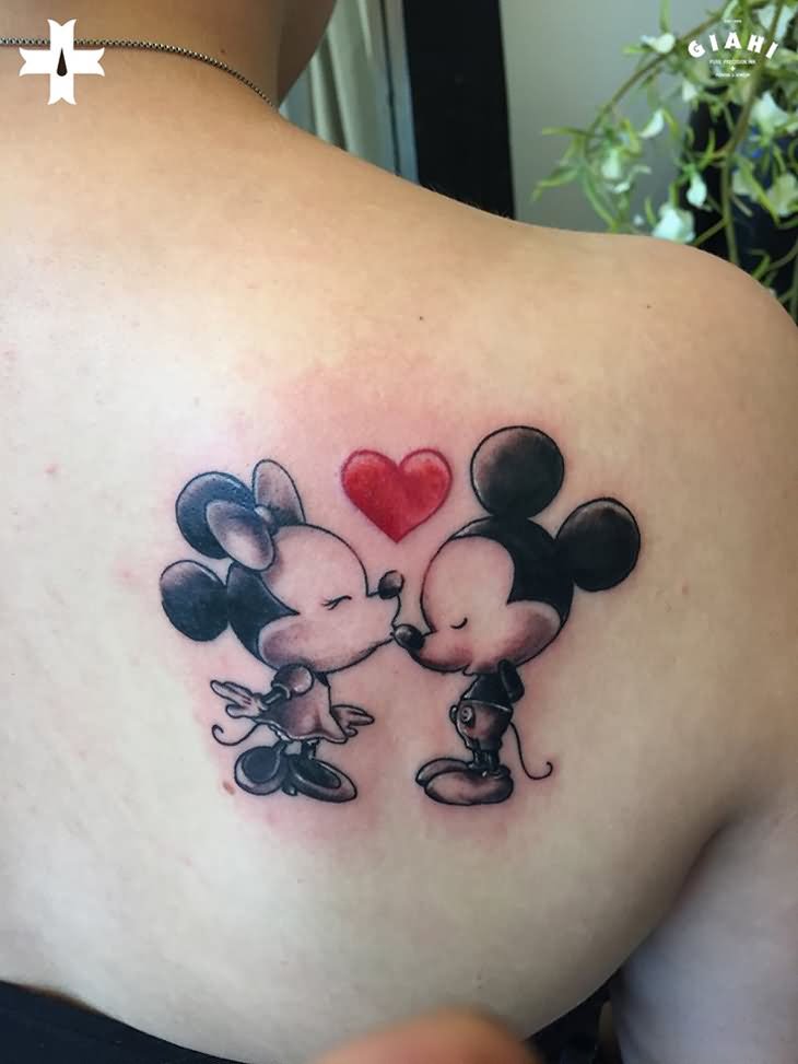 Mickey Mouse And Minnie Mouse Love Couple Tattoo On Right Back Shoulder