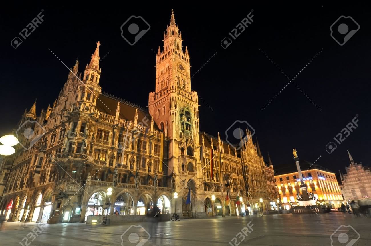Neues Rathaus At Night Picture