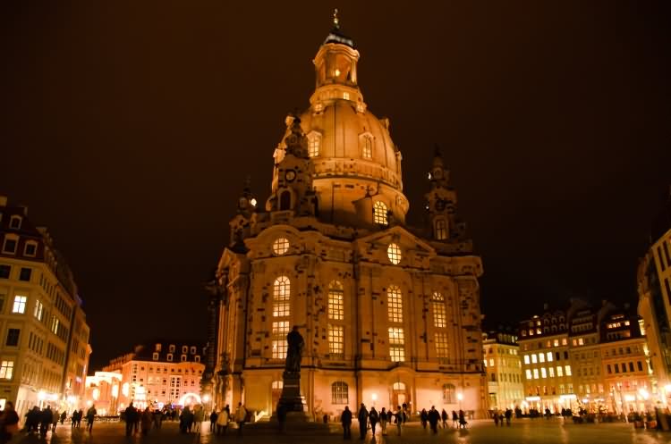 Night View Picture Of The Frauenkirche Dresden In Germany