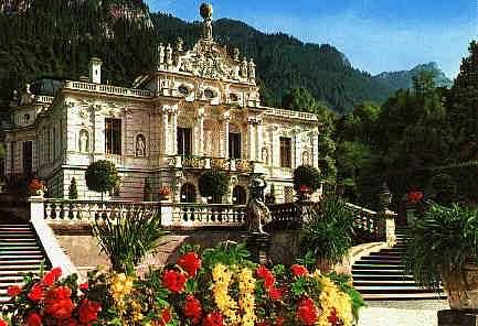 Side View Image Of The Linderhof Palace