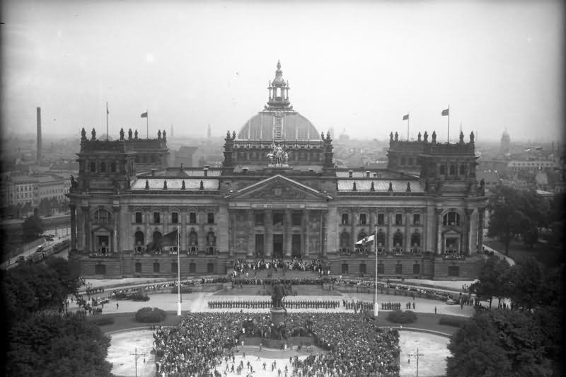 Vintage Picture Of The Reichstag Building In Germany