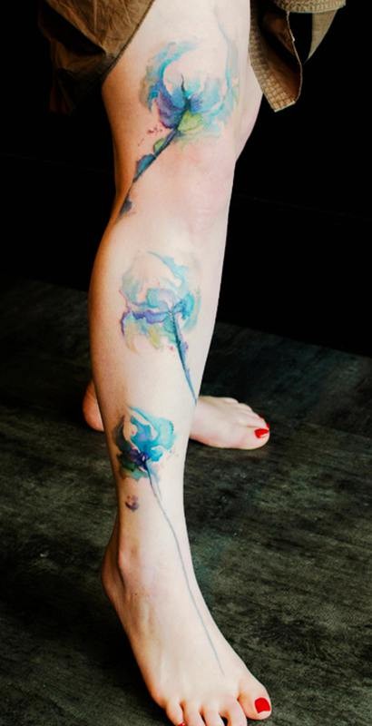 Watercolor Poppy Flowers Tattoo On Girl Right Leg
