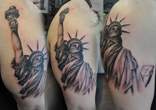 Black And Grey 3D Statue Of Liberty Tattoo On Right Shoulder