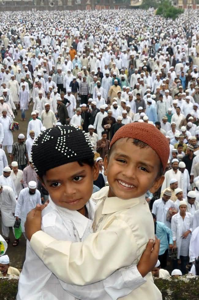 20 Adorable Eid Al-Adha Celebration Photos And Images
