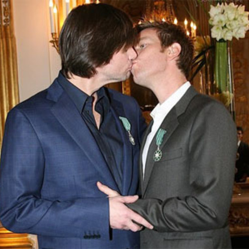 Funny Jim Carrey And Ewan McGregor Kissing Picture