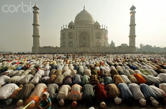 Muslim Brothers Taking Part In Eid Ul-Fitr Prayers At Taj Mahal