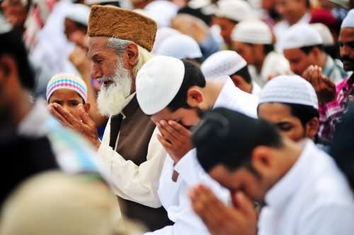 Muslims Offering Prayers During Eid Ul-Fitr Celebrations