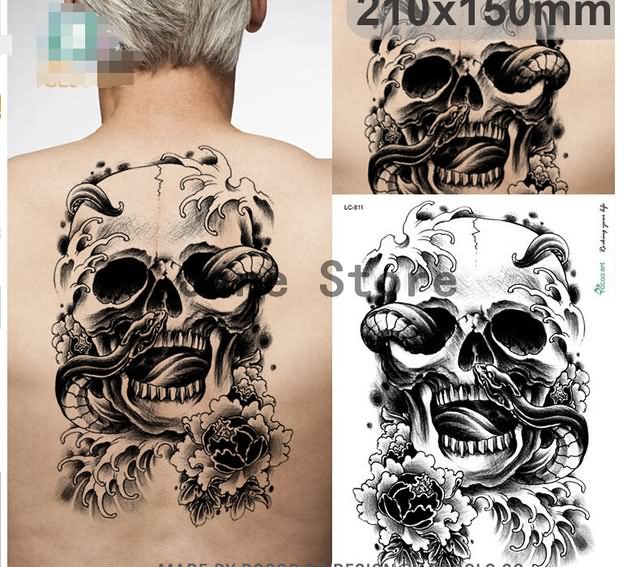 Simple Horror Snake In Skull Tattoo On Man Upper Back