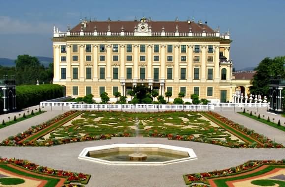 A Side View Of The Schonbrunn Palace In Vienna