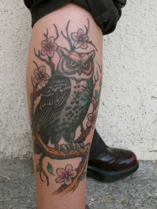 Attractive Owl Tattoo On Right Leg Calf