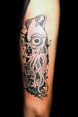 Black And White Squid Tattoo Design