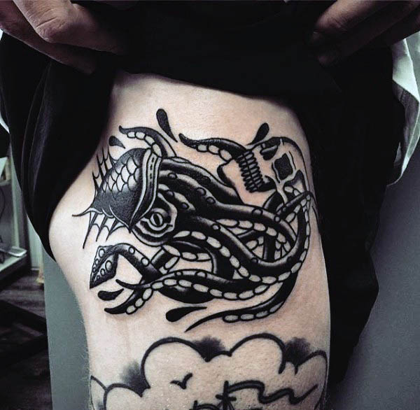 Black And White Squid Tattoo On Side Thigh