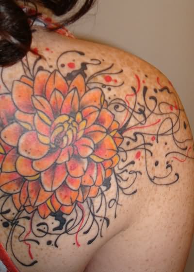 Cool Dahlia Flower Tattoo On Right Back Shoulder