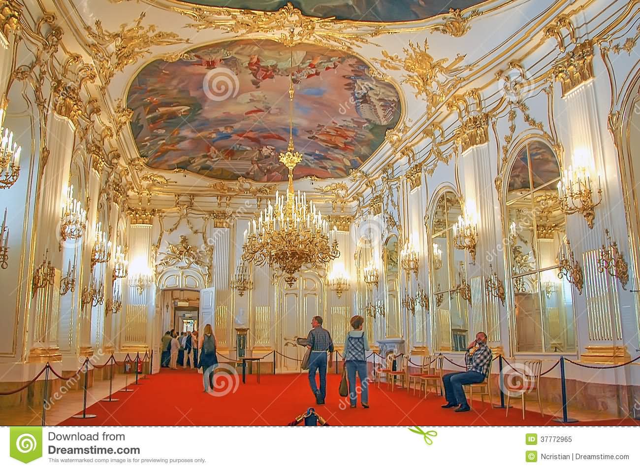 Golden Room Inside The Schonbrunn Palace