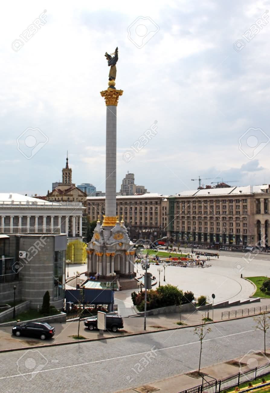 Maidan Nezalezhnosti Square Image