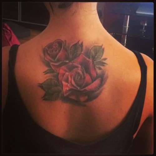 Roses Tattoo On Upper Back