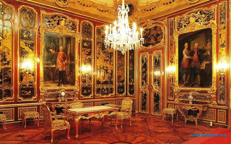 Schonbrunn Palace Interior View Image