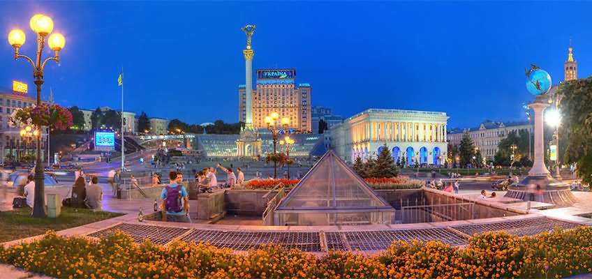 The Maidan Nezalezhnosti Square At Dusk