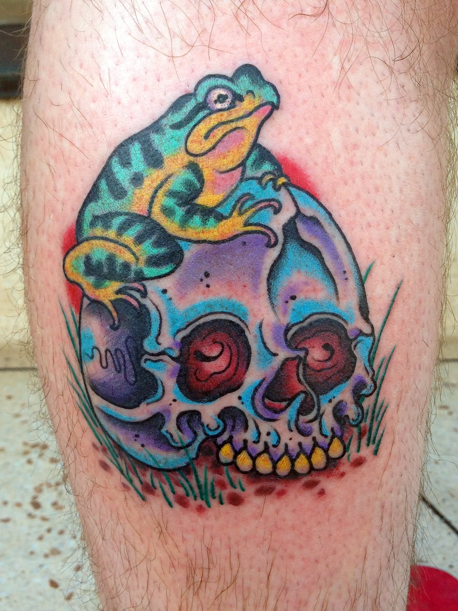 Traditional Skull With Frog Tattoo Design For Leg Calf