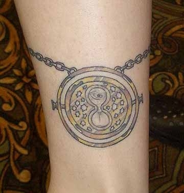Time Turner With Stars Tattoo On Right Back Shoulder By Ciro Hoeller